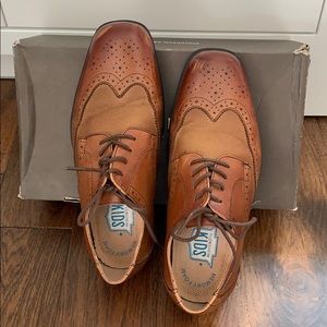 Florsheim Kids Wing Tip Dress Shoe